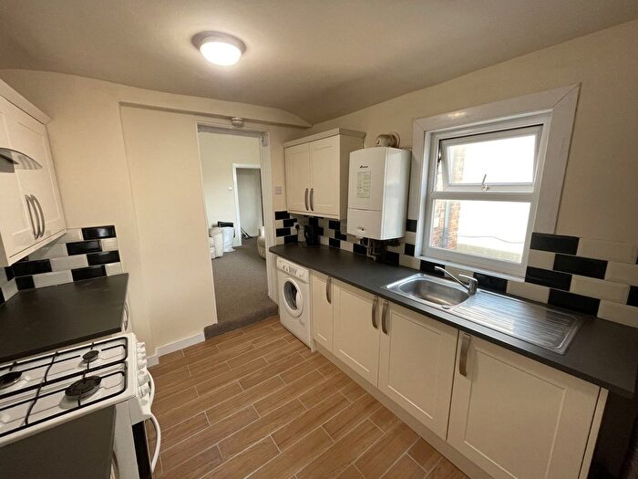 5 Bedroom Flat To Rent In Strathmore Crescent, Newcastle Upon Tyne, NE4