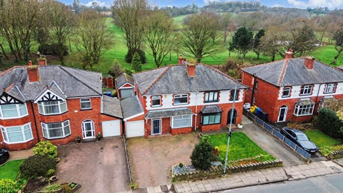 3 Bedroom Semi-Detached House For Sale In Stand Lane, Radcliffe, M26