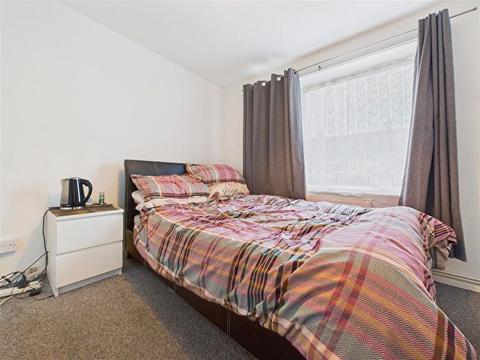 3 Bedroom Semi-Detached House For Sale In Landor Crescent, Rugeley, WS15