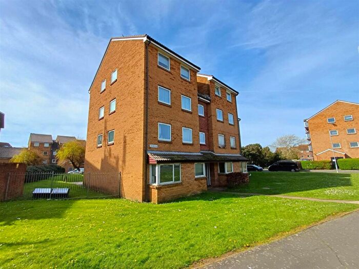 Studio For Sale In Balcombe Road, Peacehaven, BN10