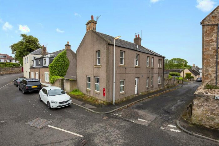 2 Bedroom Flat For Sale In Flat, Keose Buildings, Limekilns, KY11