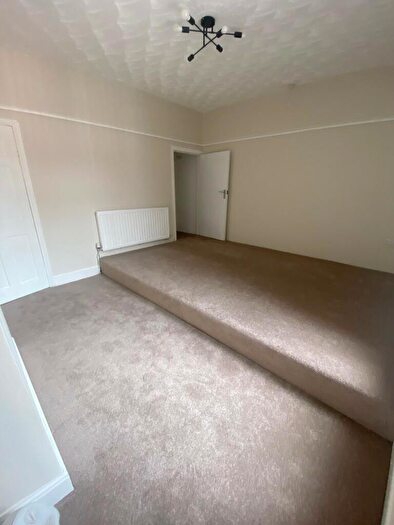 1 Bedroom Apartment To Rent In Valley Road, Stourbridge, DY9