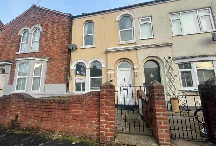 3 Bedroom Terraced House For Sale In George Street, Snaith, Goole, DN14