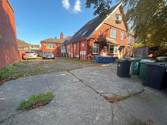 2 Bedroom Flat For Sale In Flat, Straun House Eleanor Street, Grimsby, South Humberside, DN32