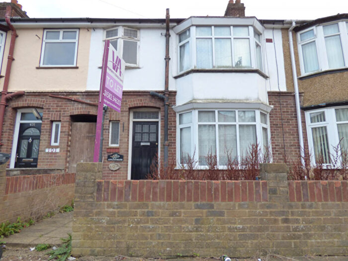 3 Bedroom Terraced House To Rent In Milton Road Luton, LU1