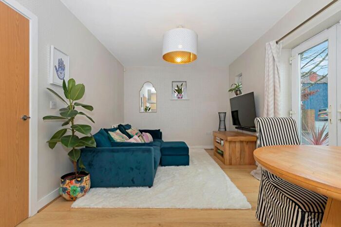 2 Bedroom Flat For Sale In Victoria Avenue, Vicarage Court, BS5