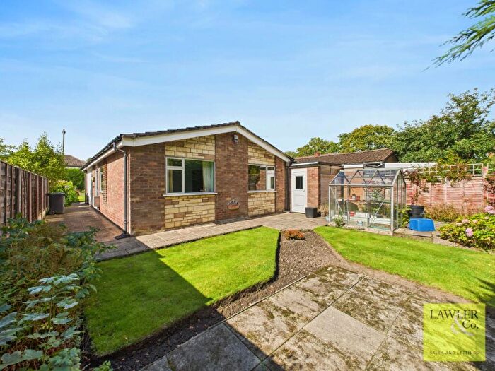 3 Bedroom Detached Bungalow For Sale In Hazelbadge Close, Poynton, Stockport, Cheshire, SK12