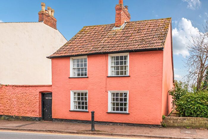 3 Bedroom Detached House For Sale In Fore Street, Milverton, TA4