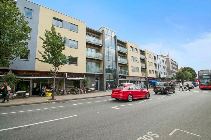 1 Bedroom Flat To Rent In Claremont House, Cambridge Heath Road, London, E2