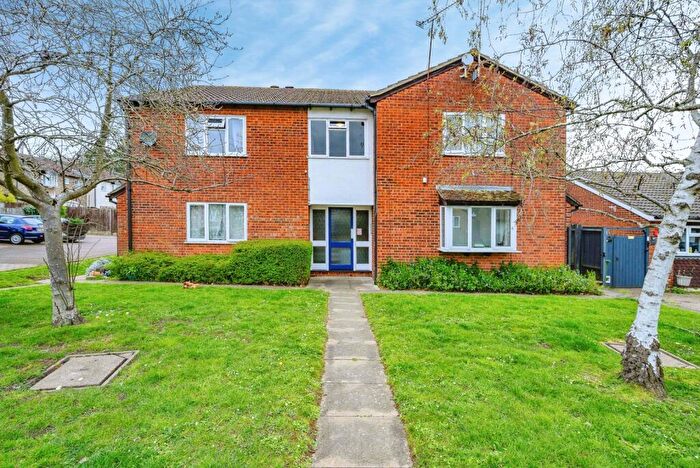 1 Bedroom Flat For Sale In Sorrel Close, Luton, Bedfordshire, LU3