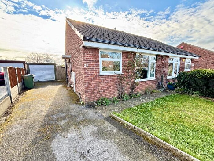 2 Bedroom Semi-Detached Bungalow For Sale In Gilling Avenue, Garforth, Leeds, LS25