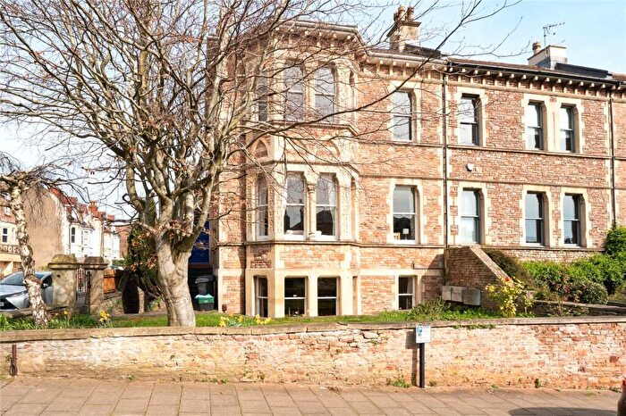 3 Bedroom Maisonette For Sale In Hughenden Road, Clifton, Bristol, BS8