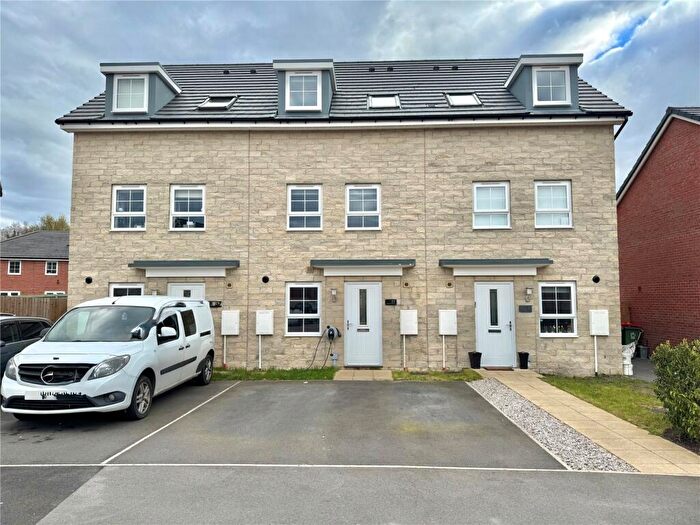 3 Bedroom Town House For Sale In Cheltenham Crescent, Lightfoot Green, Preston, Lancashire, PR4