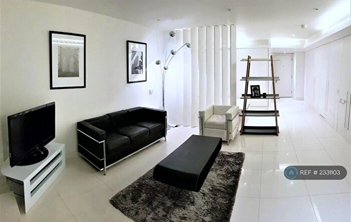 Studio To Rent In Pan Peninsula Square, London, E14