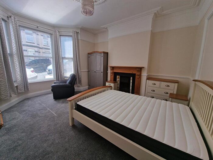 1 Bedroom House To Rent In Room, Cranbourne Avenue, PL4