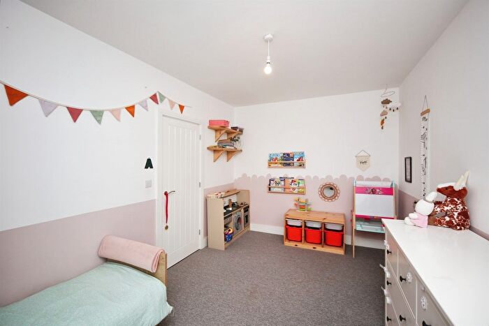 2 Bedroom Semi-Detached House For Sale In Poplar Drive, Meon Vale, Stratford-Upon-Avon, CV37