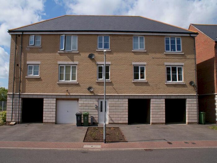 2 Bedroom Flat To Rent In Bright Close, Great Yarmouth, Norfolk, NR31