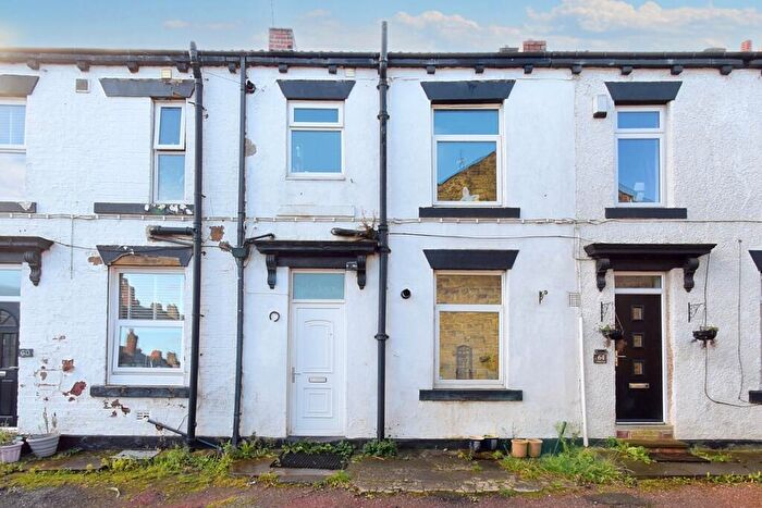 2 Bedroom Terraced House For Sale In Street Lane, Morley, Leeds, LS27