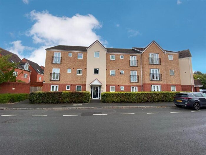 2 Bedroom Flat For Sale In Sandringham Road, Yardley Wood, B14