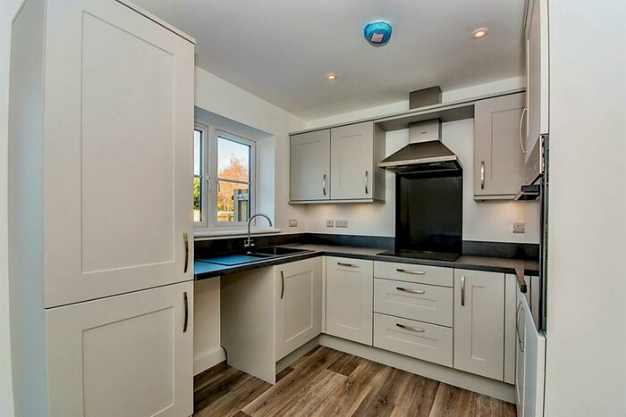 3 Bedroom Semi-Detached House For Sale In Sutton Road, Leverington, Wisbech, PE13