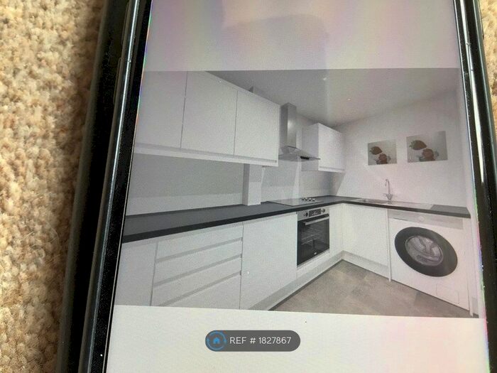 3 Bedroom Flat To Rent In Sauchiehall St, Glasgow, G3