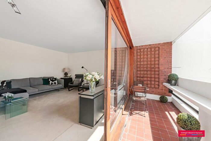 2 Bedroom Flat To Rent In Southwood Lawn Road, Highgate, London, N6