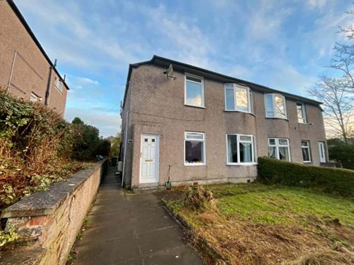 3 Bedroom Flat To Rent In Kingsacre Road, Glasgow, G44