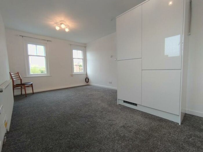 1 Bedroom Maisonette To Rent In Melbourne Street, Bratton, Westbury, BA13
