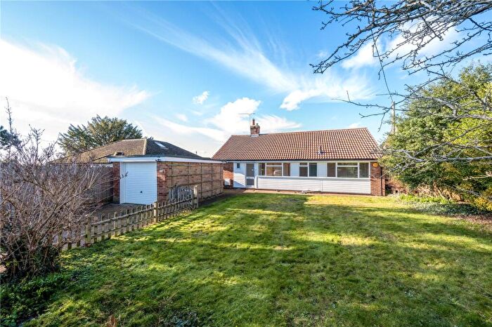 2 Bedroom Bungalow For Sale In Olivers Battery Road South, Winchester, Hampshire, SO22