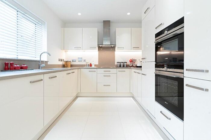 3 Bedroom Retirement Property For Sale In Woodland Drive, Great Alne, Alcester, Warwickshire, B49