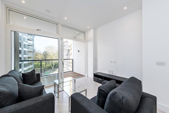 2 Bedroom Apartment To Rent In Pewter Court, Sterling Way, N7