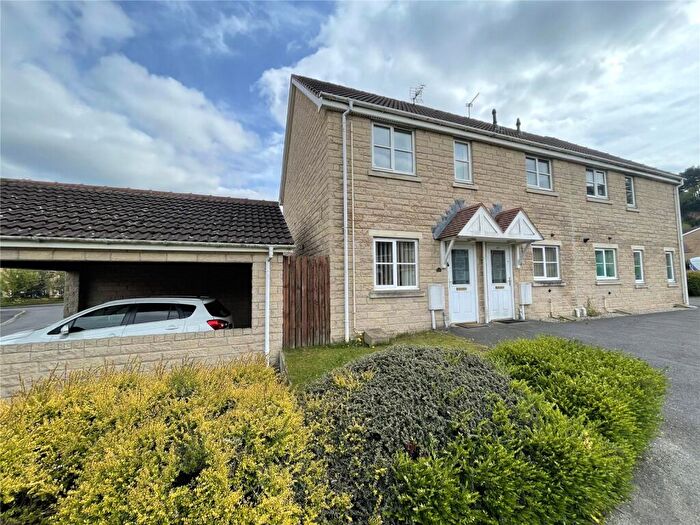 2 Bedroom Apartment To Rent In White Rose Avenue, Mansfield, Nottinghamshire, NG18