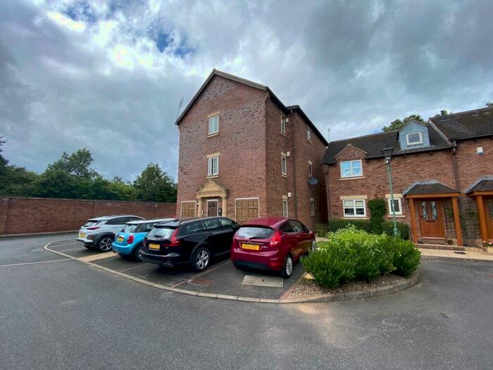 2 Bedroom Apartment To Rent In The Spinney, Hillfield, Solihull, B91