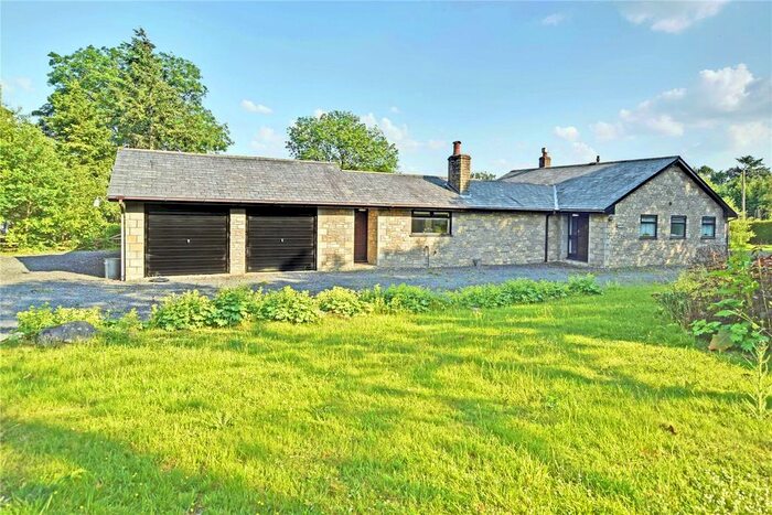 4 Bedroom Bungalow For Sale In Nantglas, Llandrindod Wells, Powys, LD1