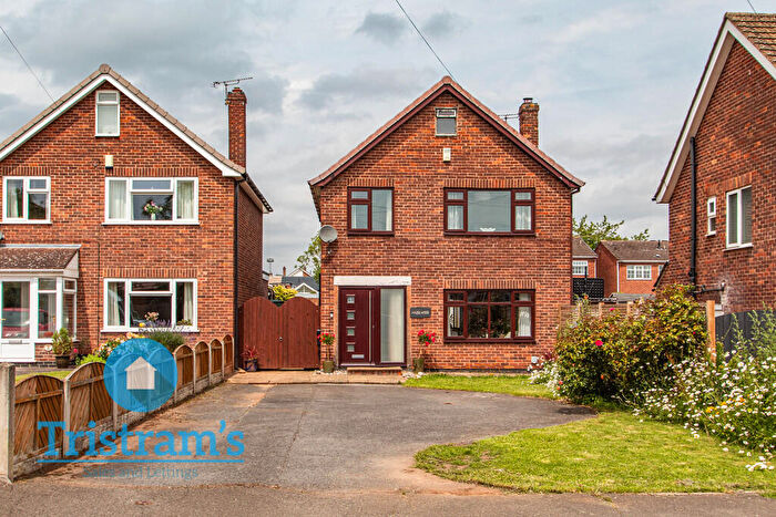 3 Bedroom Detached House For Sale In Darkey Lane, Stapleford, NG9