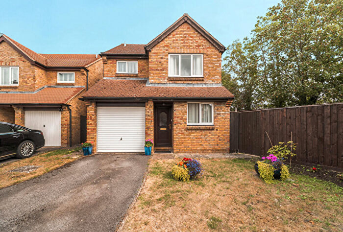 3 Bedroom Detached House For Sale In The Glebe, Cumnor, Oxford, Oxfordshire, OX2