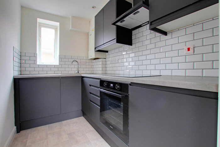 1 Bedroom Apartment To Rent In A Reading Road, Pangbourne, Reading, Reading, Berkshire, RG8