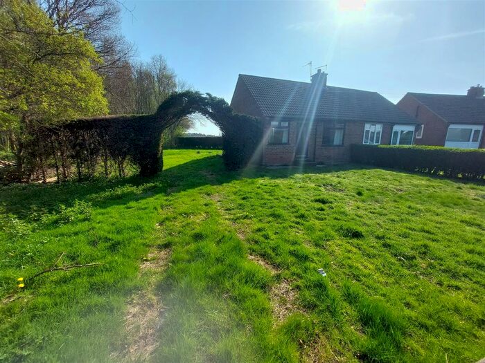 2 Bedroom Semi-Detached Bungalow For Sale In Ormskirk Road, Rainford, St Helens, WA11
