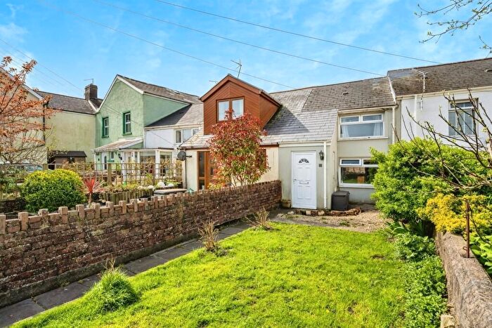 2 Bedroom Semi-Detached House To Rent In Pen-Yr-Heol, Pen-Y-Fai, Bridgend, CF31