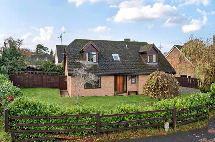 2 Bedroom Bungalow For Sale In Pear Tree Drive, Landford, Salisbury, Wiltshire, SP5