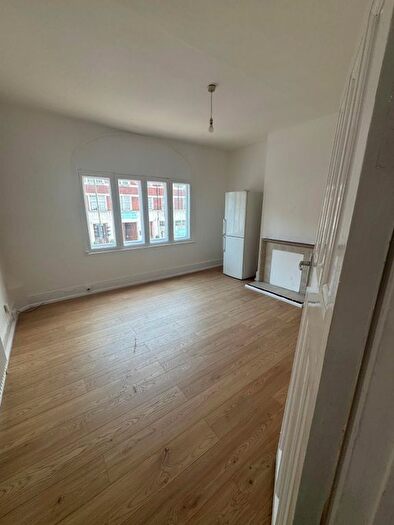 2 Bedroom Flat To Rent In London Road, London, SW16