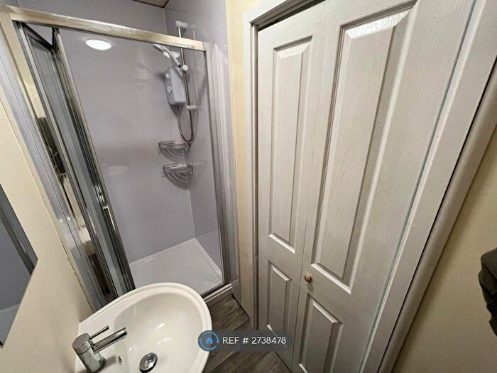 1 Bedroom Flat To Rent In Liverpool Road, Eccles, Manchester, M30