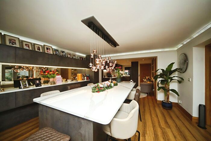 5 Bedroom Detached House For Sale In Kingdom Lane, Norton Fitzwarren, Taunton, TA2