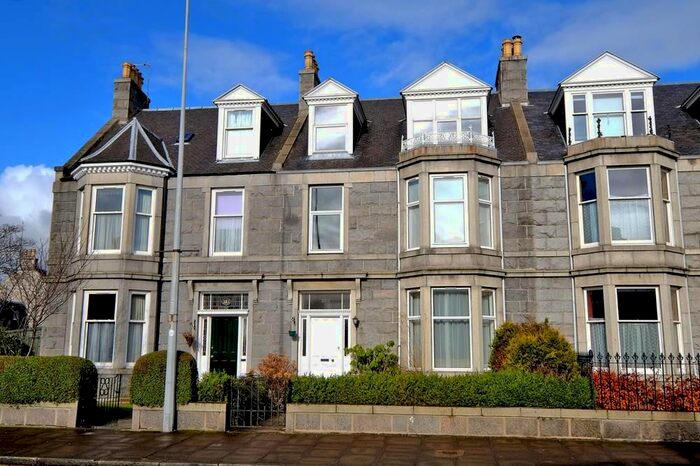 6 Bedroom Terraced House To Rent In Great Western Road, Aberdeen, AB10
