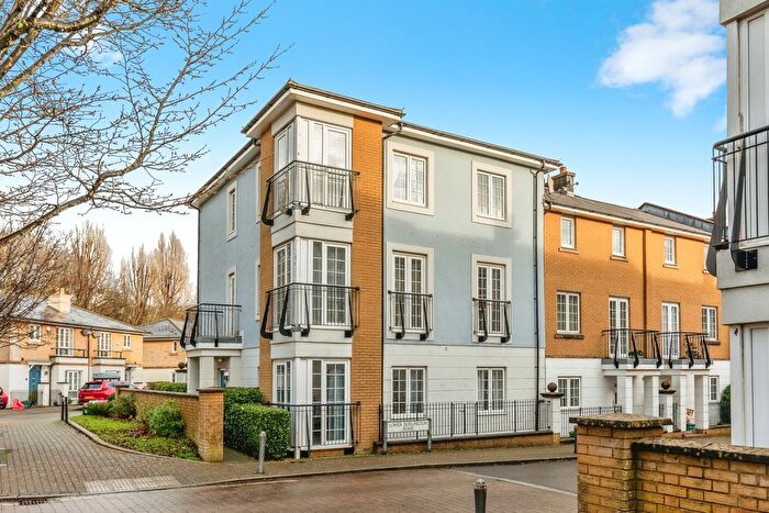 2 Bedroom Flat For Sale In Lower Burlington Road, Portishead, Bristol, Somerset, BS20