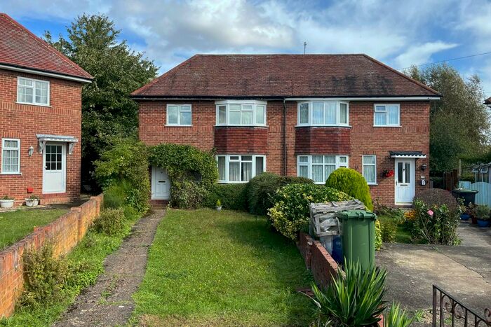 3 Bedroom Semi-Detached House For Sale In Ridgeway Road, Brogborough, Bedford, MK43