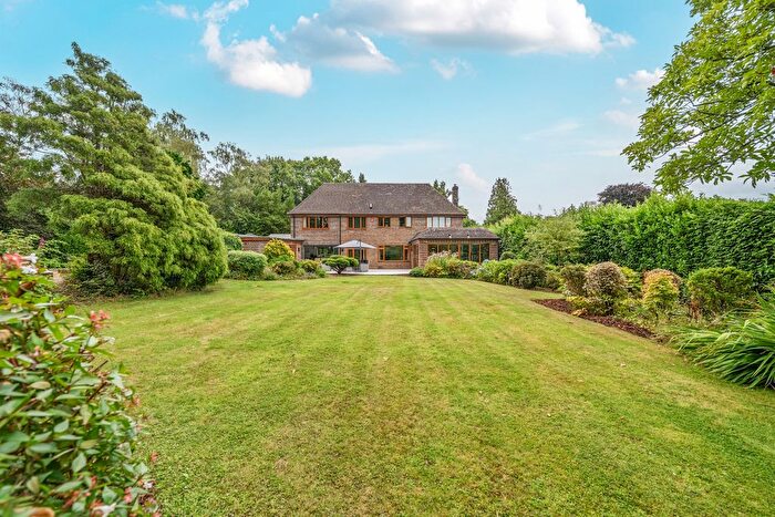 5 Bedroom Detached House For Sale In New Pond Hill, Cross In Hand, TN21