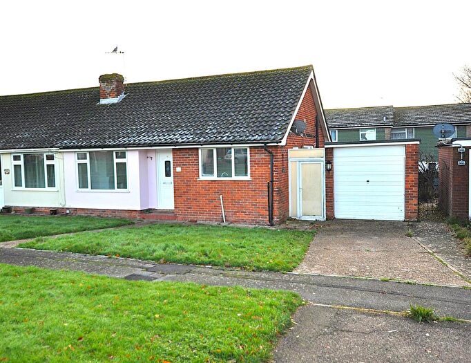 2 Bedroom Semi-Detached Bungalow To Rent In Barons Way, Polegate, BN26