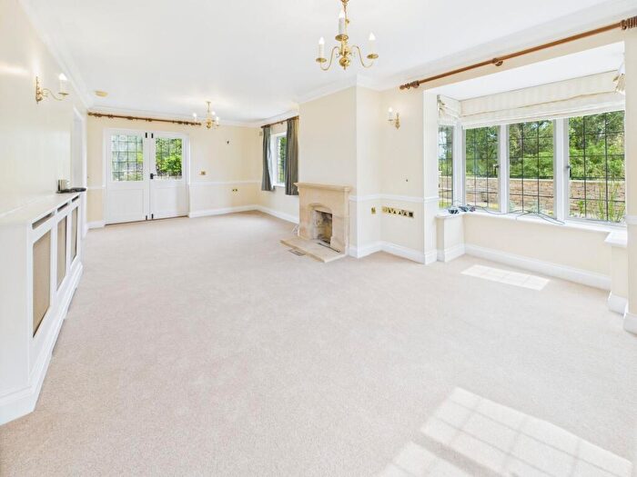 2 Bedroom Cottage For Sale In Prebendal Court, Station Road, Shipton-under-Wychwood, OX7