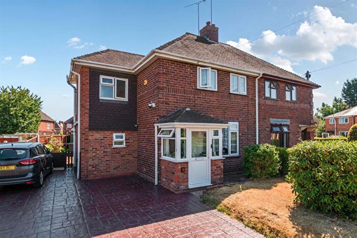 3 Bedroom Semi Detached House For Sale In Bullus Road, Stourport-On-Severn, DY13